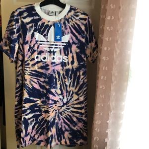 Adidas Tie Dye oversized tee shirt